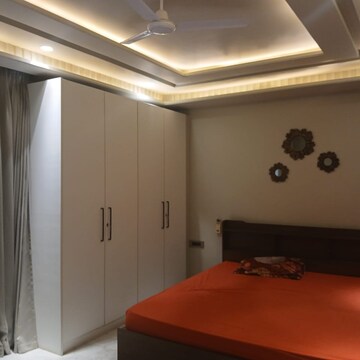 Furnished Amenities in 3 BHK Builder Floor at Auram Floor, South City 2 – for Rent