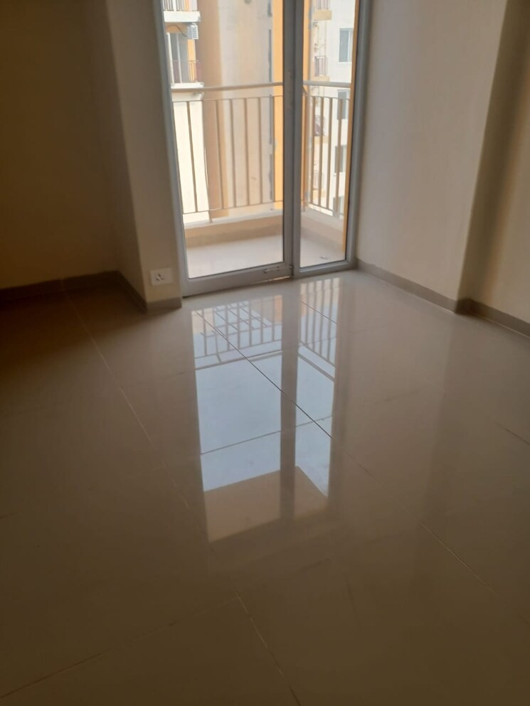 Room, wave-dream-homes 2 Bedroom 808 Sq.Ft. Apartment In Wave City Ghaziabad 9370021