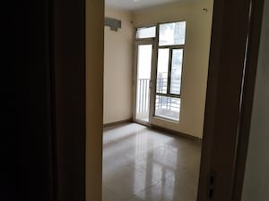 Room in 3 BHK Apartment at Gaur City 1st Avenue, Sector 4 Greater Noida – for Sale