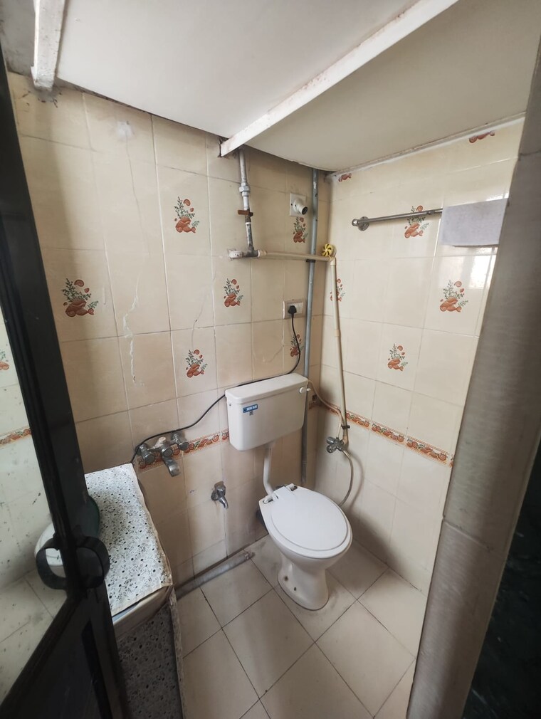 Bathroom, jp-north-elara 1 Bedroom 405 Sq.Ft. Apartment In Mira Road Thane 9370025