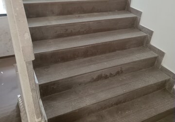 Staircase in  Office Space in IT/SEZ at Shree Rashmi Jewel, Kandivali West – for Rent