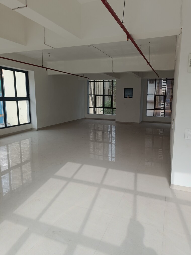 Kitchen, shree-rashmi-jewel Commercial Office Space in IT/SEZ 2800 Sq.Ft. In Kandivali West Mumbai 9370086