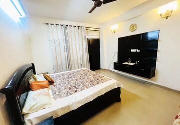 Bedroom in 3 BHK Apartment at Chandigarh Hollywood Heights 1, Lohgarh – for Rent