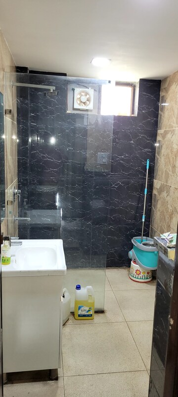 Bathroom in 4 BHK Builder Floor at BP Homes, Sector 85 – for Sale