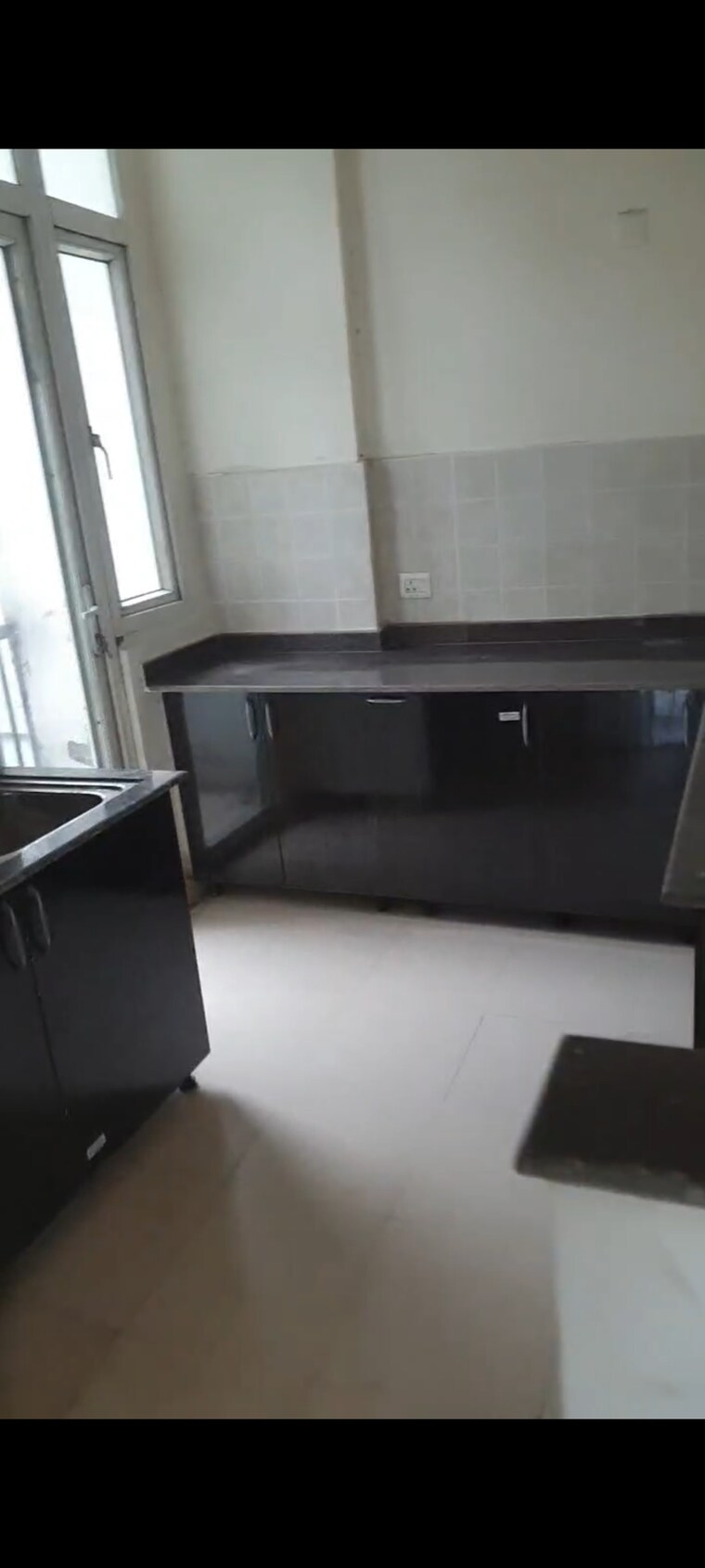 Kitchen, amrapali-platinum 3 Bedroom 1330 Sq.Ft. Apartment In Sector 119 Noida 9370174