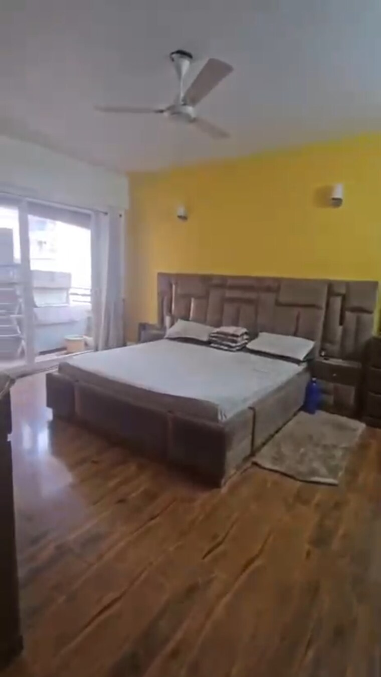 Bedroom, puri-pranayam 4 Bedroom 3080 Sq.Ft. Apartment In Sector 82 Faridabad 9370248