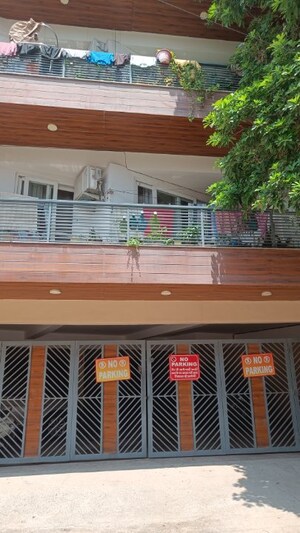 4 BHK Builder Floor – Exterior View View at New Colony - for Sale