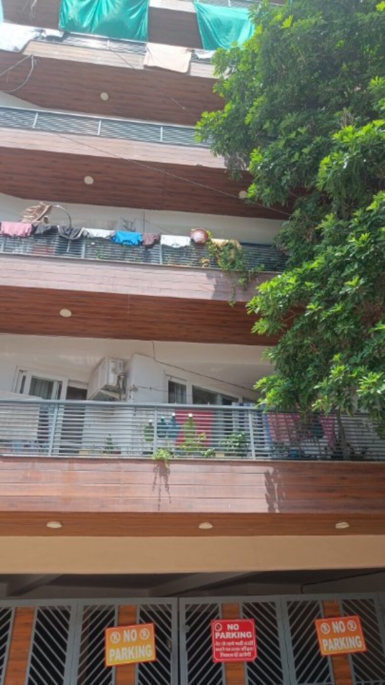 Exterior View, new colony 4 Bedroom 1250 Sq.Ft. Builder Floor In New Colony Gurgaon 9370120