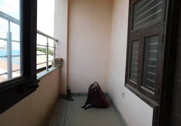 Building Lobby in 3 BHK Apartment at Flora Enclave Ghaziabad, Gangapuram – for Sale