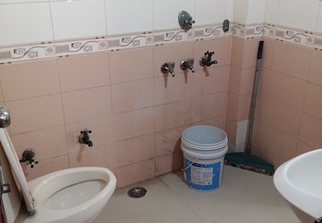 Master Bedroom in 1.5 BHK Villa at RWA Apartments Sector 51, Sector 51 – for Rent