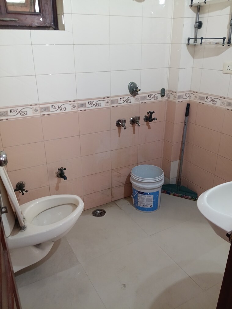 Master Bedroom, rwa-apartments-sector-51 1.5 Bedroom 750 Sq.Ft. Villa In Sector 51 Noida 9370274