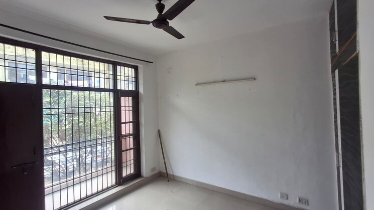 Other, vip road 2 Bedroom 1200 Sq.Ft. Apartment In Vip Road Zirakpur 9370264