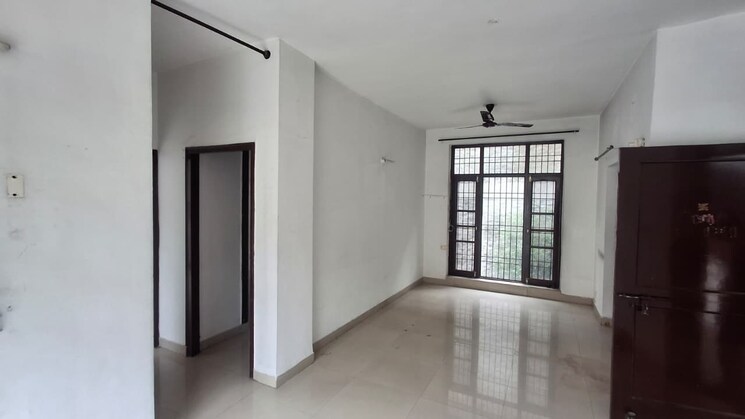 Other, vip road 2 Bedroom 1200 Sq.Ft. Apartment In Vip Road Zirakpur 9370264
