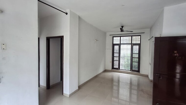 Other, vip road 2 Bedroom 1200 Sq.Ft. Apartment In Vip Road Zirakpur 9370264