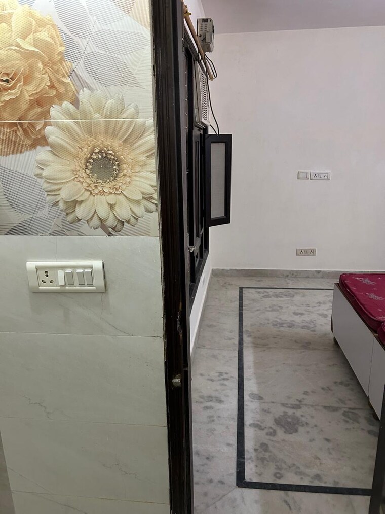 undefined, malviya nagar 3 Bedroom 1125 Sq.Ft. Builder Floor In Malviya Nagar Delhi 9370296