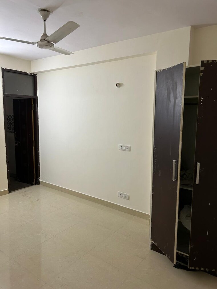 Room, malviya nagar 3 Bedroom 1125 Sq.Ft. Builder Floor In Malviya Nagar Delhi 9370296