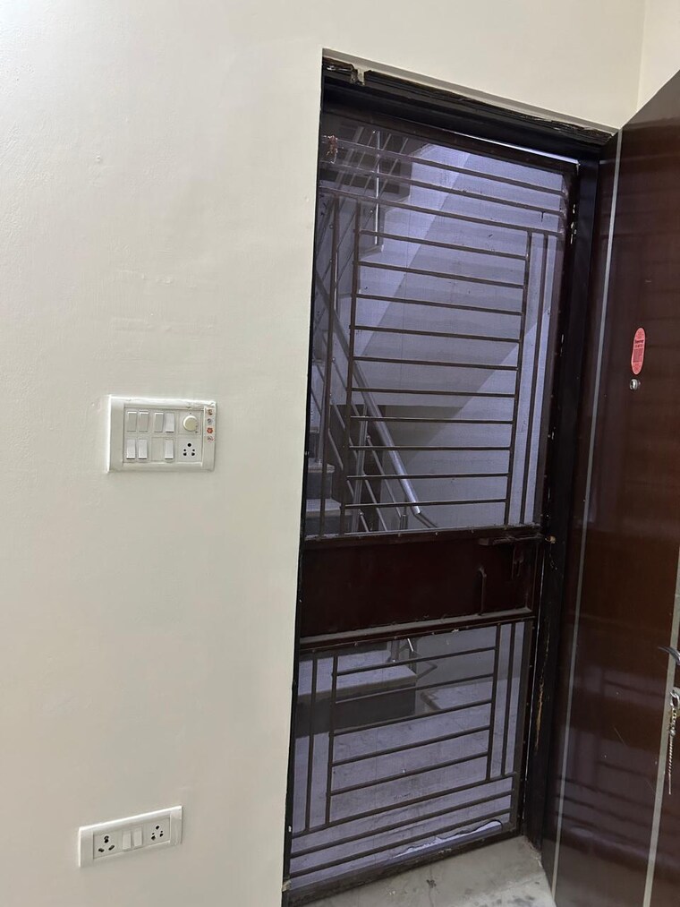 undefined, malviya nagar 3 Bedroom 1125 Sq.Ft. Builder Floor In Malviya Nagar Delhi 9370296