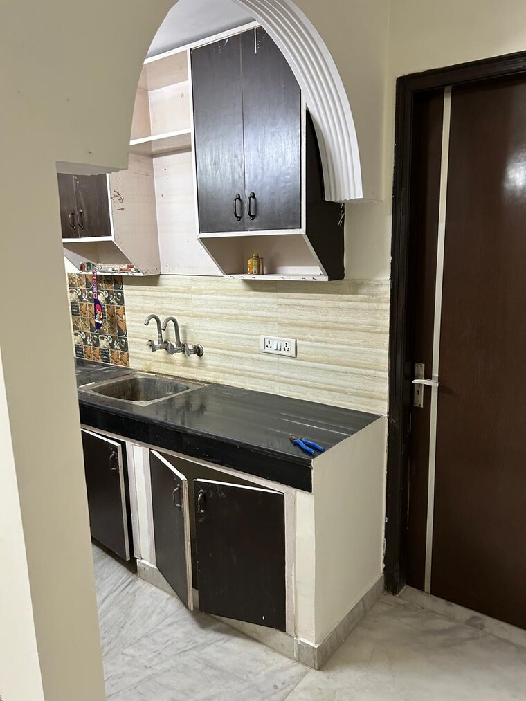 Kitchen, malviya nagar 3 Bedroom 1125 Sq.Ft. Builder Floor In Malviya Nagar Delhi 9370296