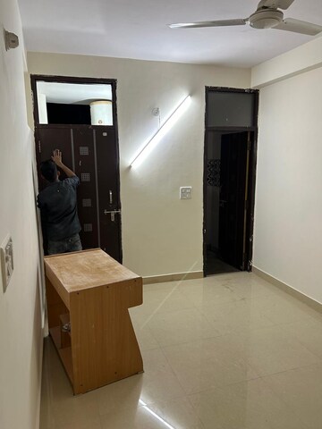 Room in 3 BHK Builder Floor at Malviya Nagar – for Rent