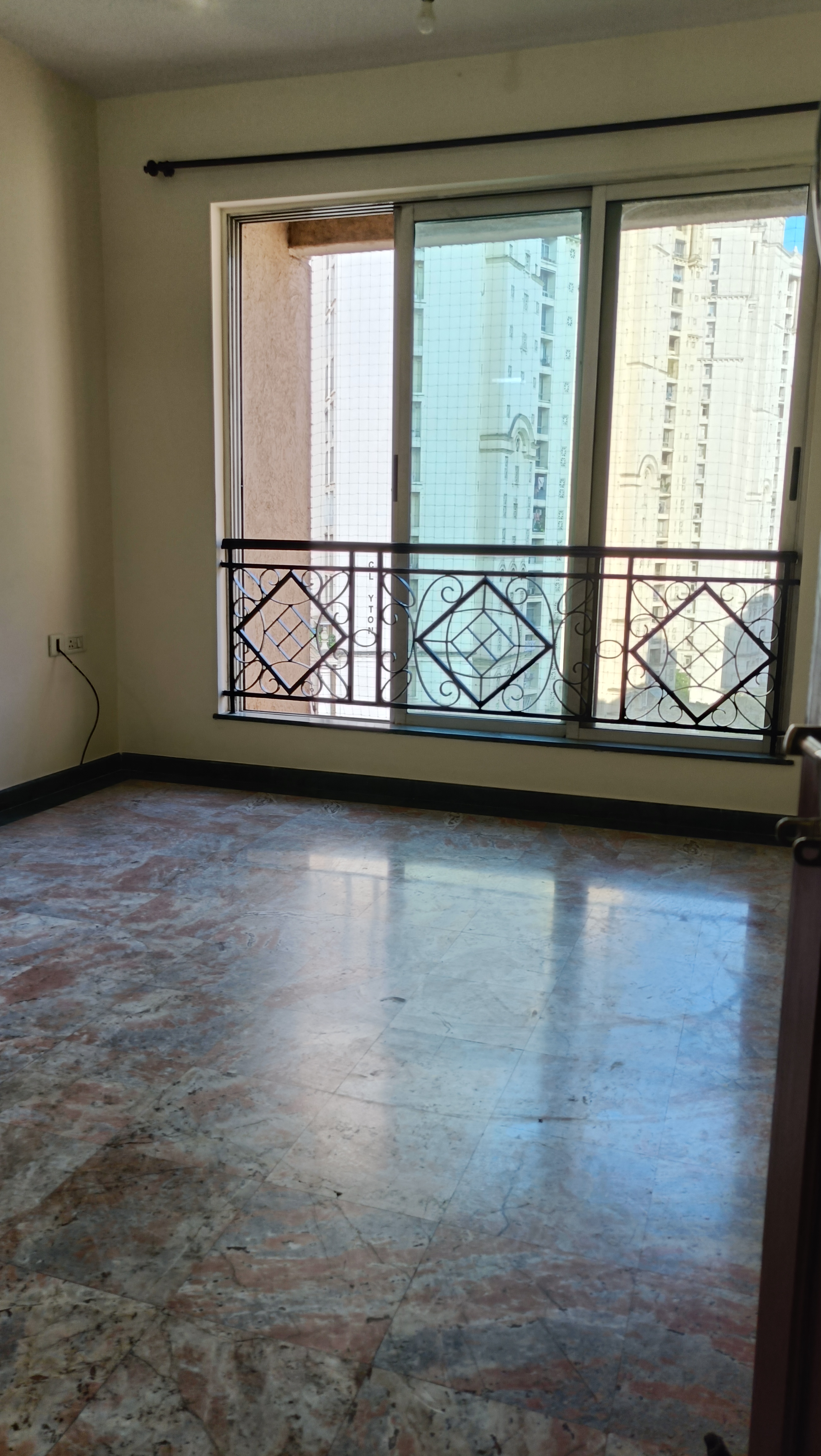 1 BHK 630 Sq.Ft. Apartment in Rutu Estate