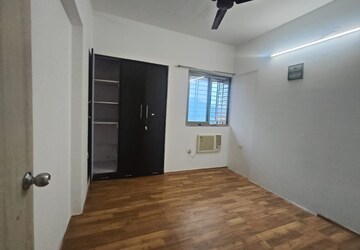 Room in 2.5 BHK Apartment at Lodha Casa Bella Gold, Dombivli East – for Rent