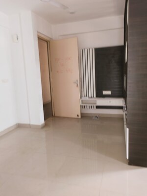 Room in 2 BHK Apartment at Breez Global Heights, Sohna Sector 33 – for Sale