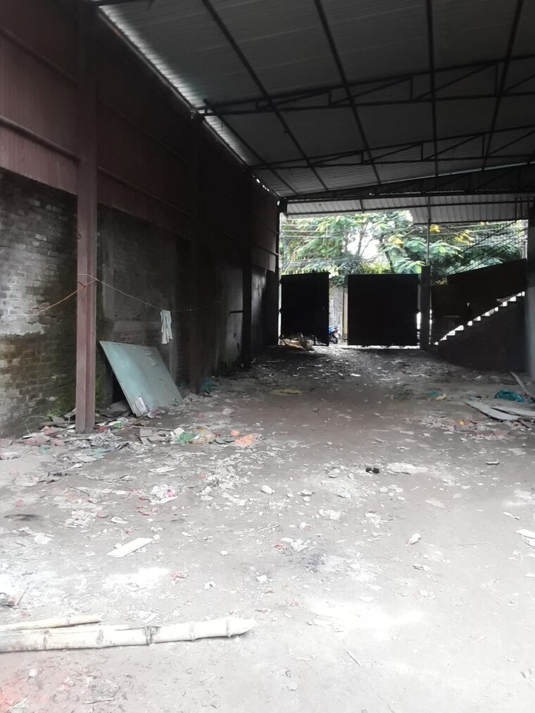  Parking, sevoke road Commercial Shop 624 Sq.Ft. In Sevoke Road Siliguri 9370266