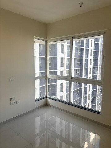 Room in 2 BHK Apartment at Sheth Zuri, Laxmi Nagar – for Sale