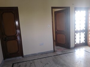 Room in 2 BHK Builder Floor at Jogiwala – for Rent