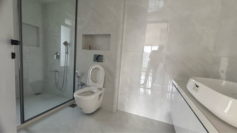 Bathroom, usd-finessia 4 Bedroom 1860 Sq.Ft. Apartment In Bandra West Mumbai 9370342