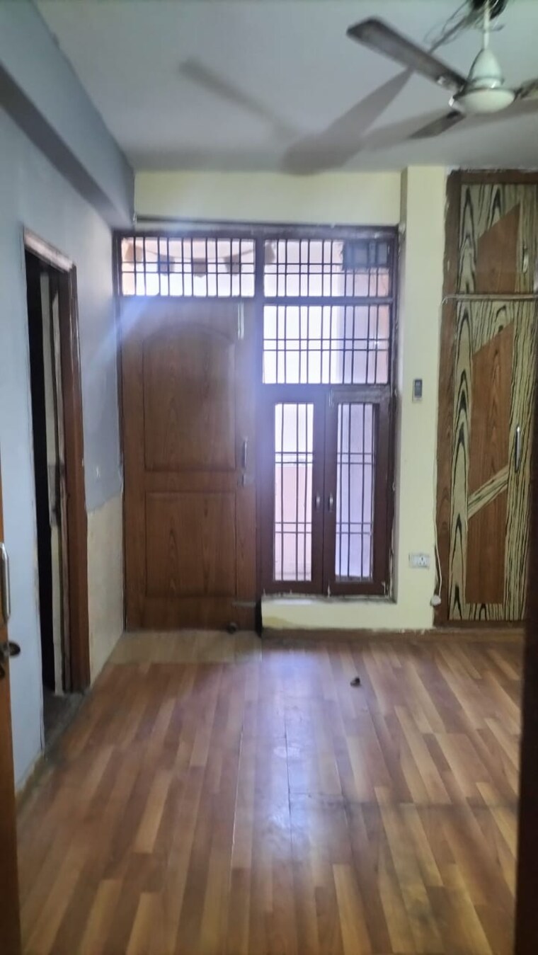 Room, srs-royal-hills 2.5 Bedroom 1133 Sq.Ft. Apartment In Sector 87 Faridabad 9370403