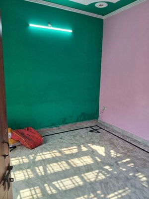 Room in 2 BHK Builder Floor at Dharampur – for Rent