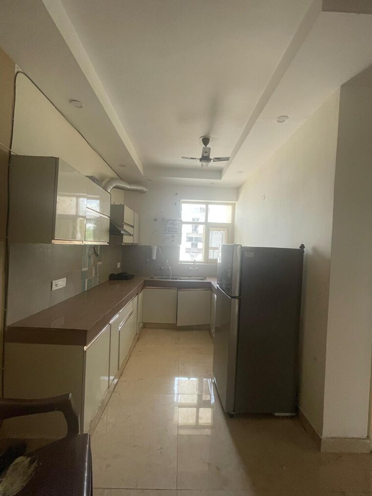 Kitchen, sunshine-enclave 3.5 Bedroom 2250 Sq.Ft. Builder Floor In Vip Road Zirakpur 9370409