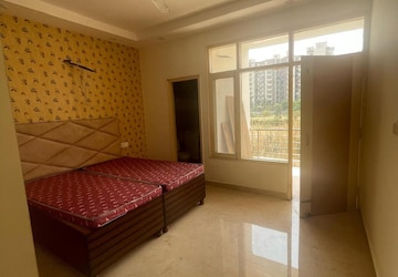 Living Room in 3.5 BHK Builder Floor at Sunshine Enclave, Vip Road – for Rent