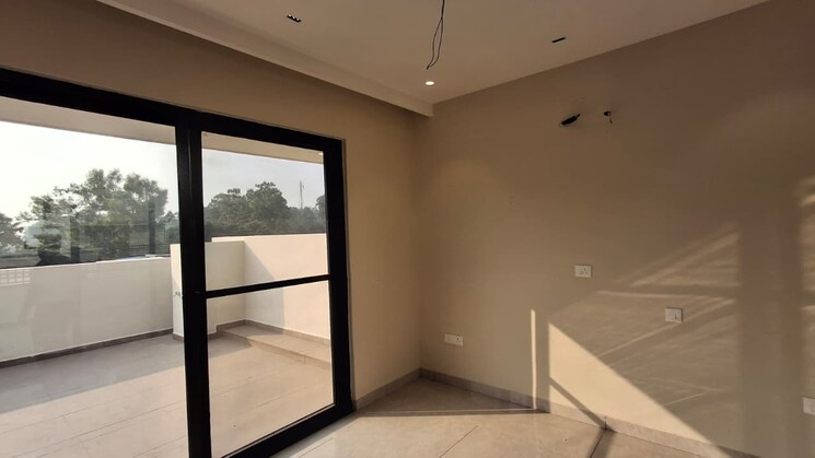 Room, vip road 3 Bedroom 1350 Sq.Ft. Villa In Vip Road Zirakpur 9370384