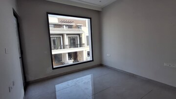 Room in 3 BHK Villa at Vip Road – for Sale