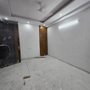 Room in 2 BHK Builder Floor at Chattarpur – for Rent
