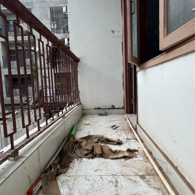 Balcony, chattarpur 2 Bedroom 1000 Sq.Ft. Builder Floor In Chattarpur Delhi 9370426