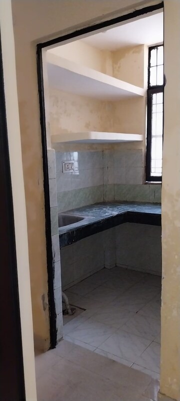 Bathroom in 1.5 BHK Apartment at Sector 10 Greater Noida – for Sale