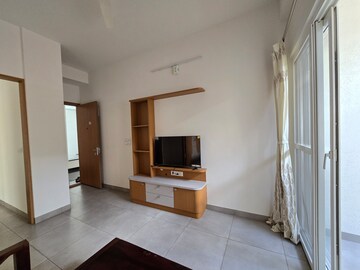 Living Room in 1 BHK Apartment at Indiranagar – for Rent