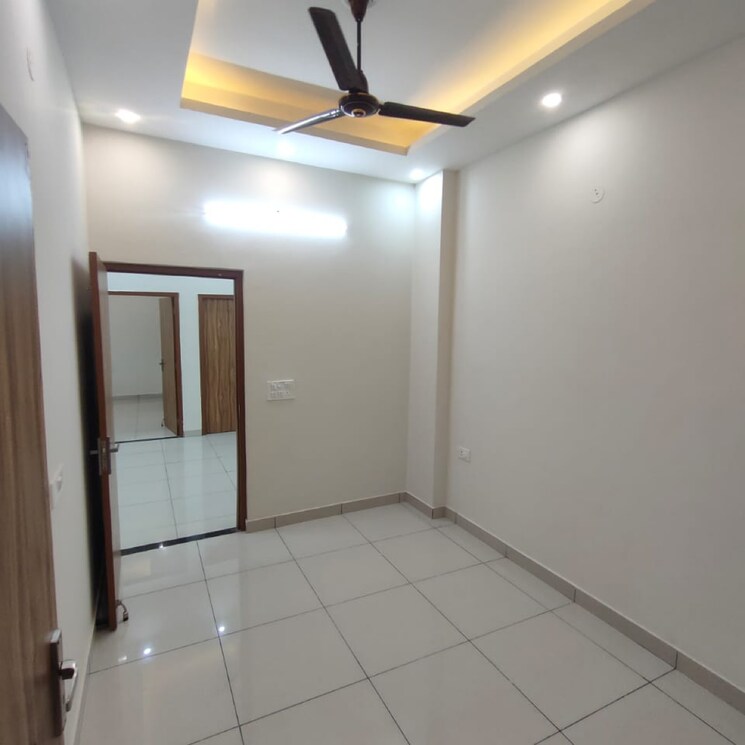 Room, canal road 3 Bedroom 2000 Sq.Ft. Villa In Canal Road Dehradun 9370458