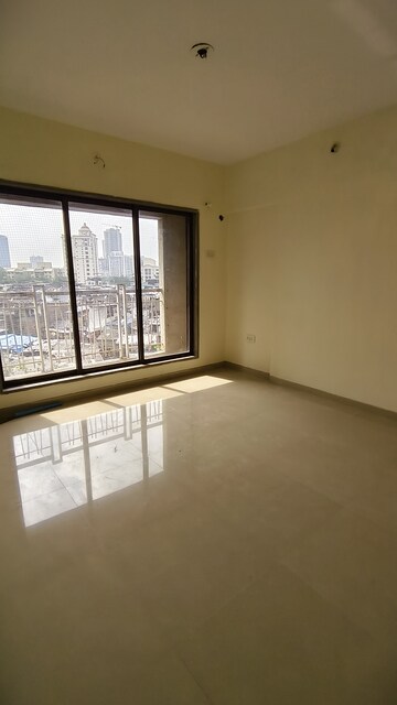 Room in 2 BHK Apartment at Bhanushanti Complex, Malad East – for Rent