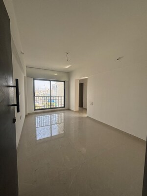 Room in 1 BHK Apartment at Malad West – for Sale