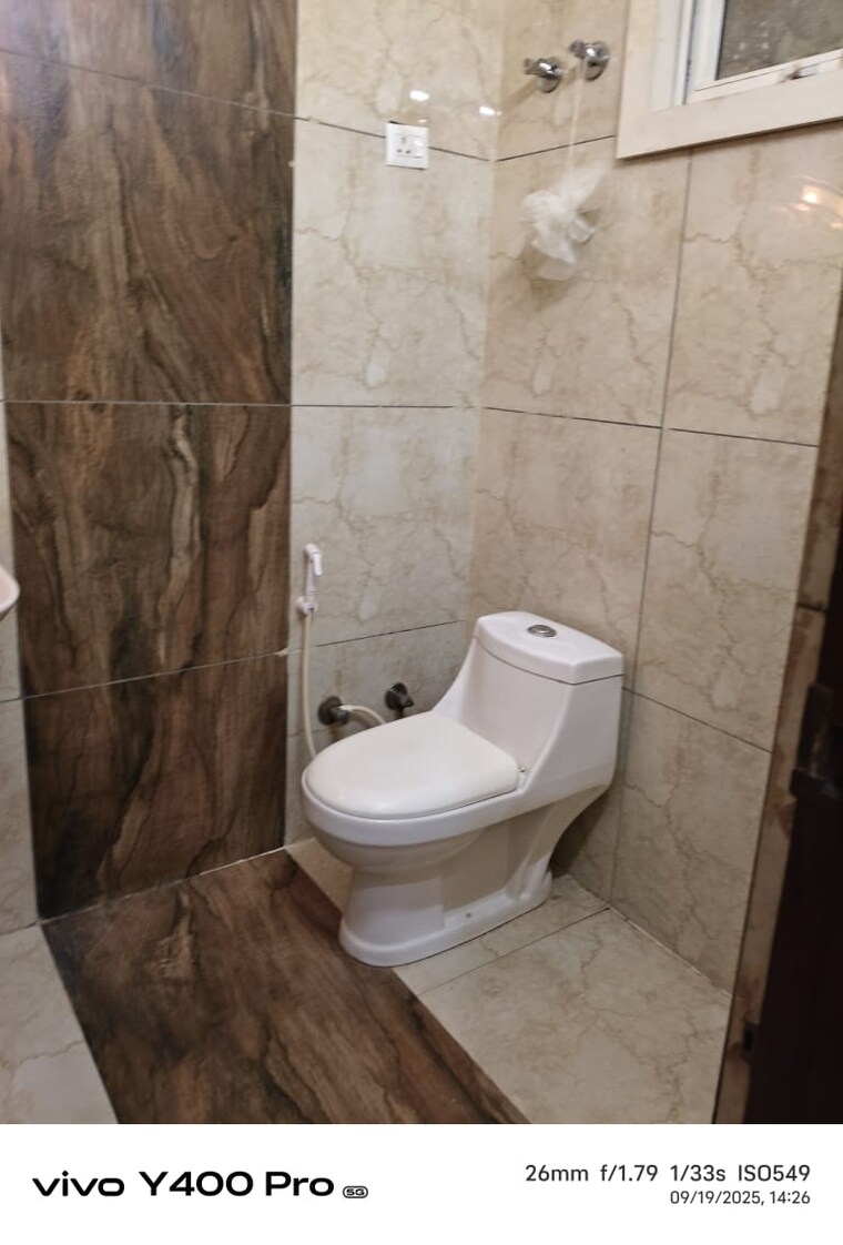 Bathroom, gyan khand ii 2 Bedroom 900 Sq.Ft. Builder Floor In Gyan Khand ii Ghaziabad 9370504