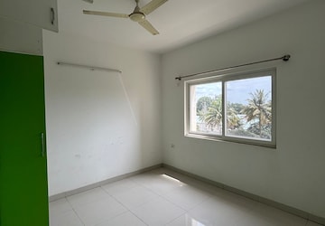 Room in 2 BHK Apartment at Salarpuria Sattva Cadenza, Kudlu Gate – for Rent