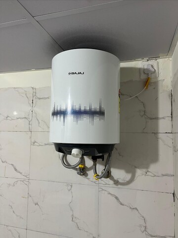 Team Area in 3 BHK Apartment at Amolik Sankalp, Sector 85 – for Rent