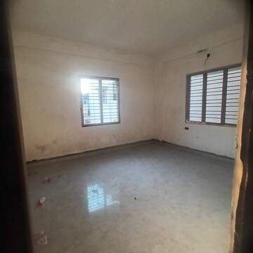 Room in 3 BHK Apartment at Giri Nagar – for Sale