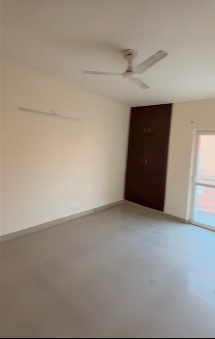 Room, bptp-park-floors-ii 2 Bedroom 779 Sq.Ft. Apartment In Sector 76 Faridabad 9370540