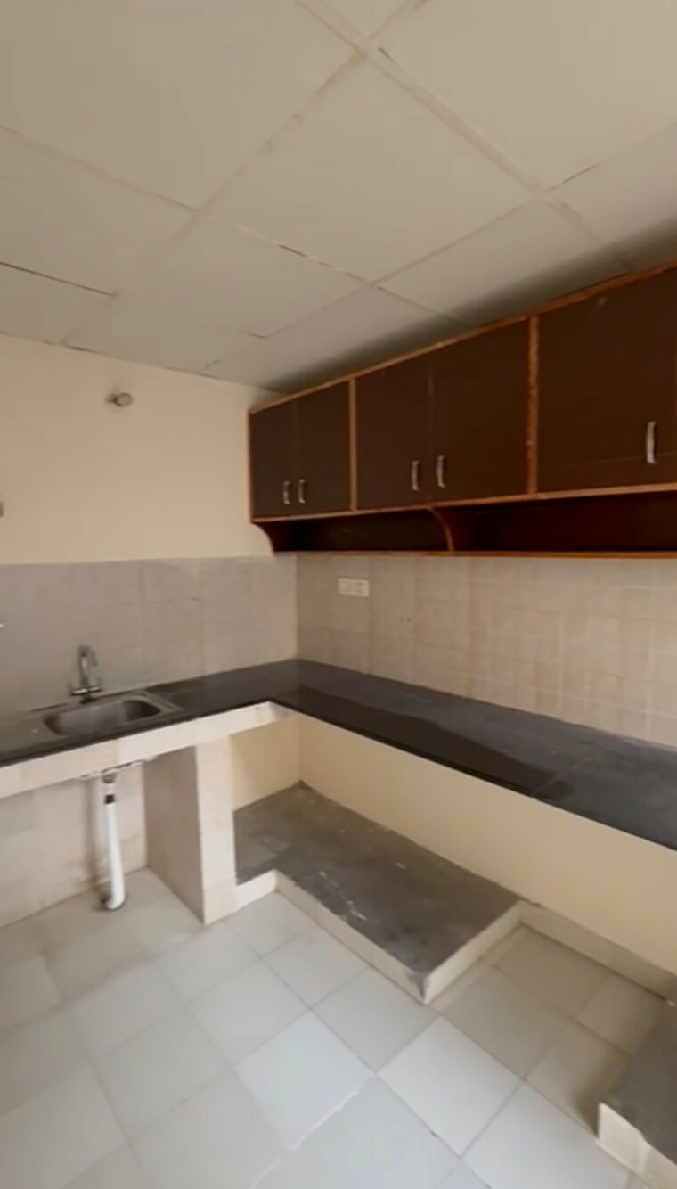 Kitchen, bptp-park-floors-ii 3 Bedroom 982 Sq.Ft. Apartment In Sector 76 Faridabad 9370583