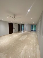 4 BHK + Servant Room 2800 Sq.Ft. Builder Floor in DLF Garden City Plots I